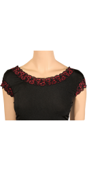 Robe noir et rouge, près du corps